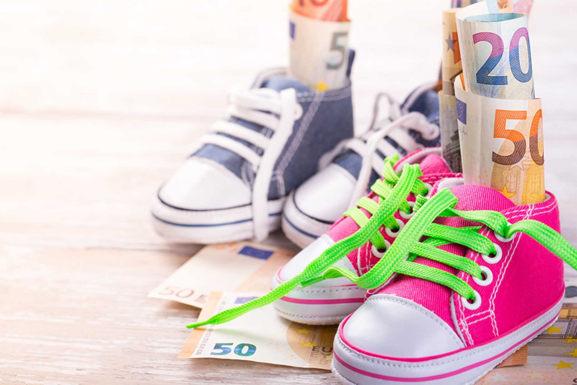 Geld in Kinderschuhen