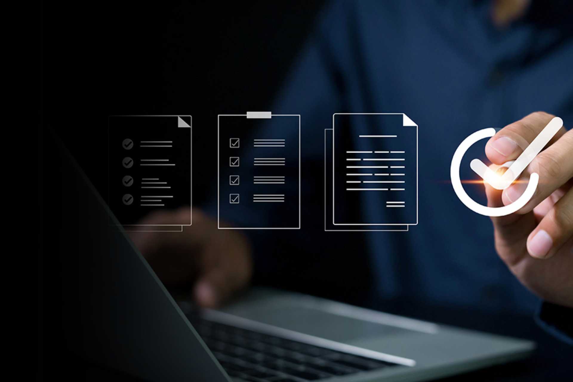 Dokumenten Icons im Hintergrund ein Laptop