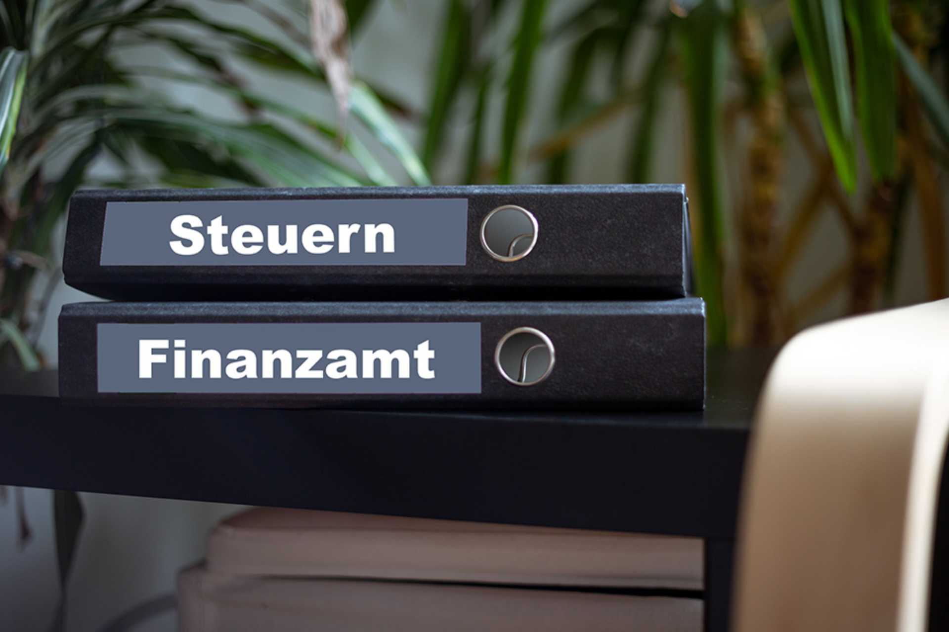 Ordner für Steuern und Finanzamt